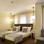 Taximtown Hotel 3*