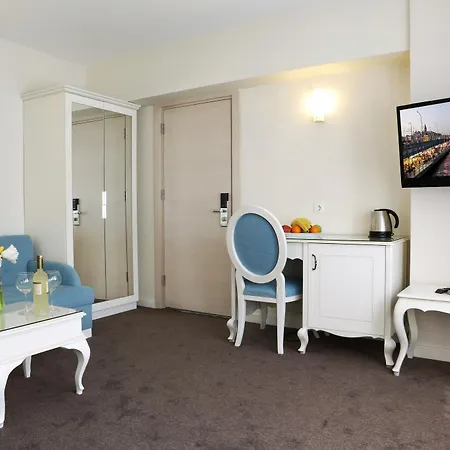 Taximtown Hotel