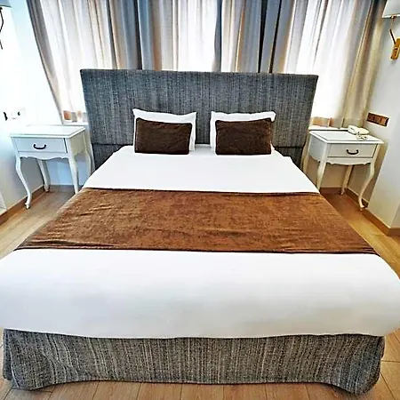 Hotel Taximtown