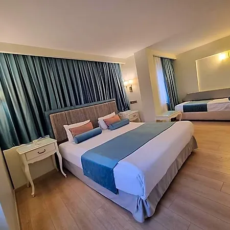 Hotel Taximtown 3*
