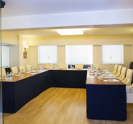 Taximtown Hotel 4*