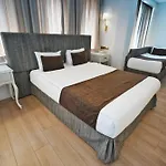 Taximtown Hotel 3*