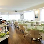 Taximtown Hotel 3*