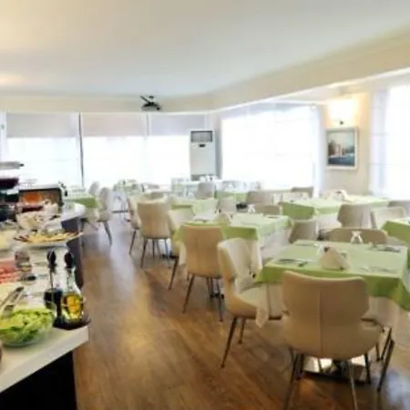 Taximtown Hotel 3*